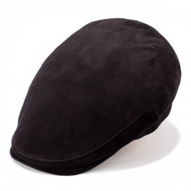 Flat-cut style NIEBLA cap...