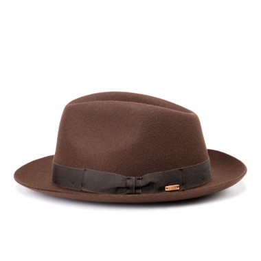 Can brown Trilby style wool...