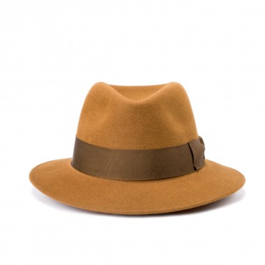 Corme sombrero fieltro de pelo estilo Copa Partida color Marrón Ocre. Fernández y Roche
