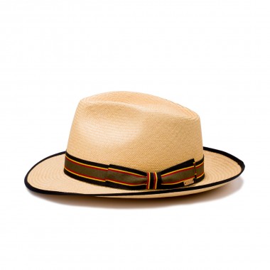 Barrera sombrero panamá color habano y cinta grosgrain de rayas. Fernández y Roche