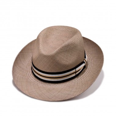Balaro sombrero panamá color gris y cinta grosgrain de rayas. Fernández y Roche